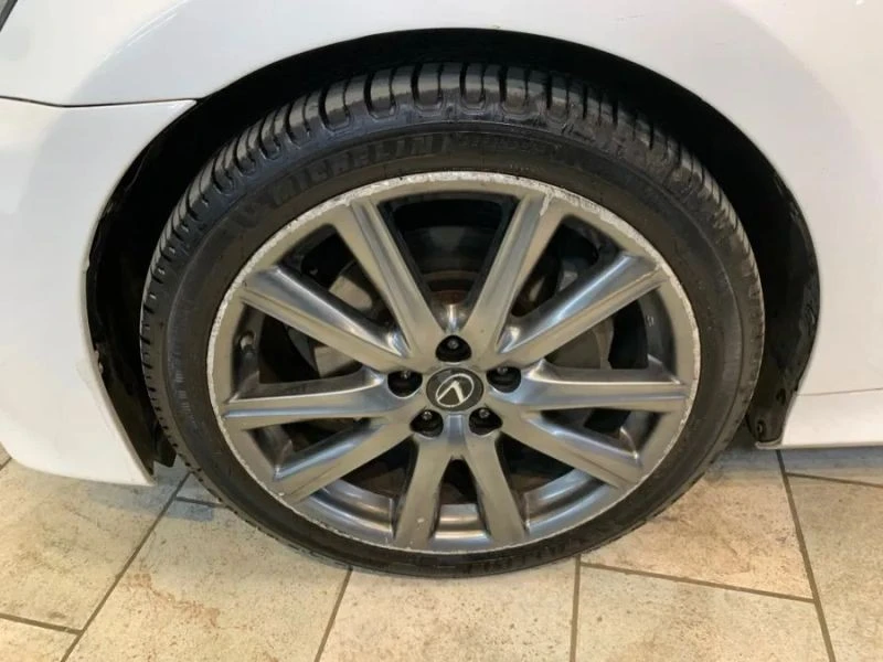 2014 Lexus GS 4th Gen - Image 12 of 12