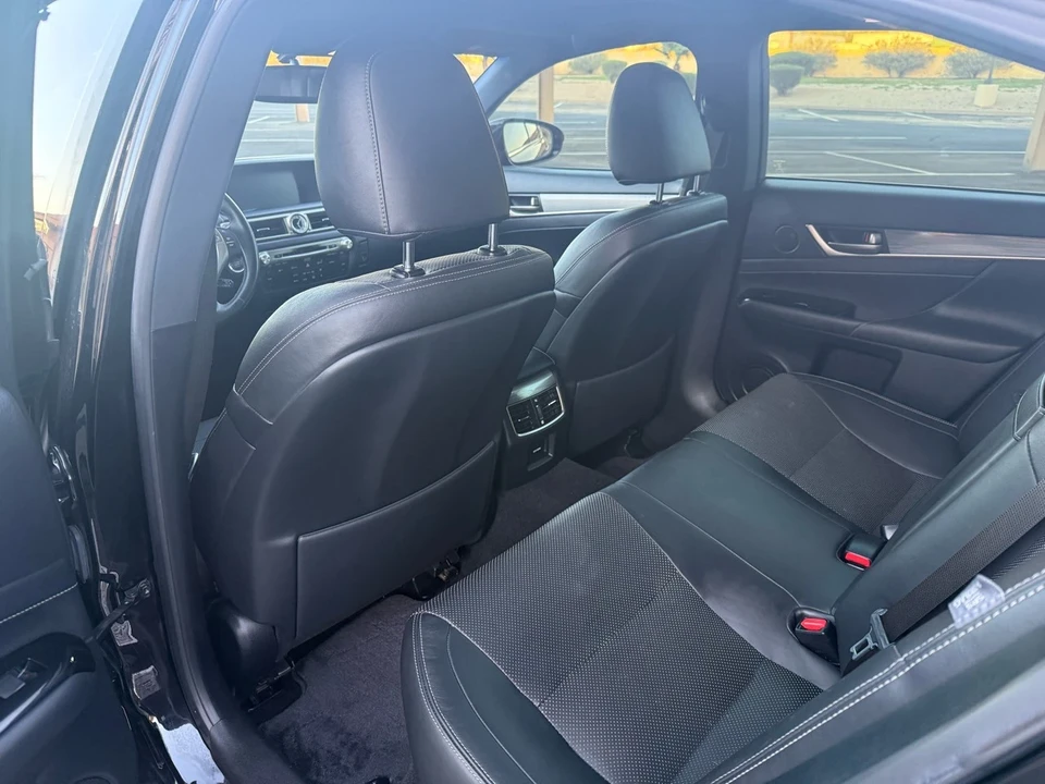 2014 Lexus GS 4th Gen - Image 13 of 21