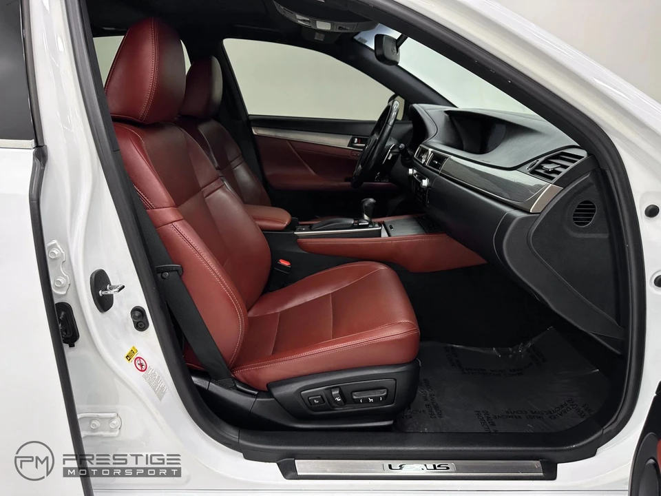 2014 Lexus GS 4th Gen - Image 14 of 31