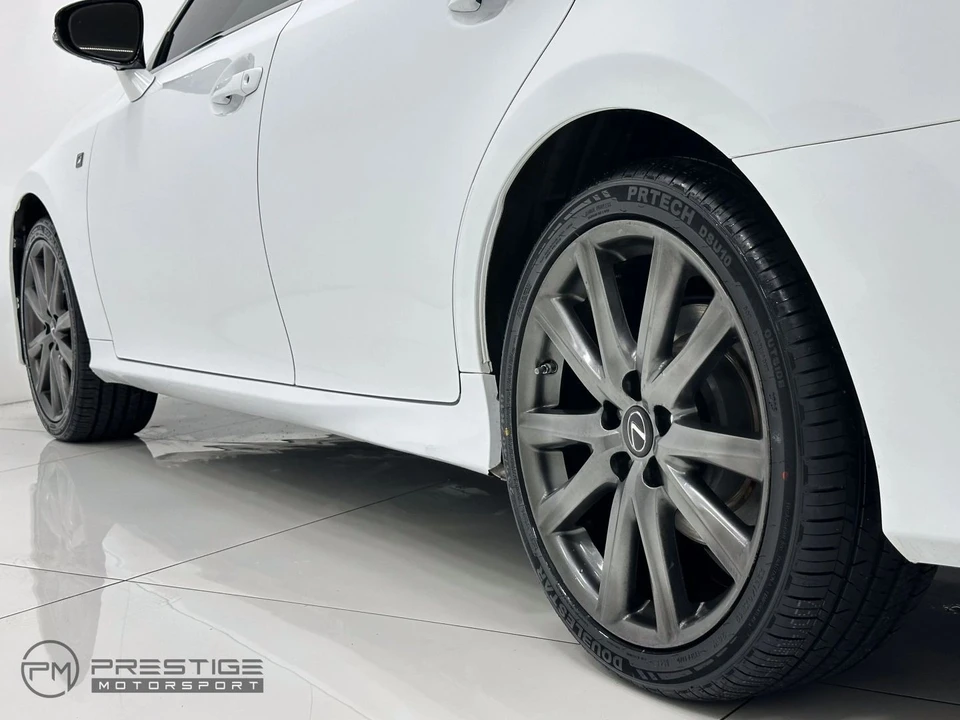 2014 Lexus GS 4th Gen - Image 29 of 31