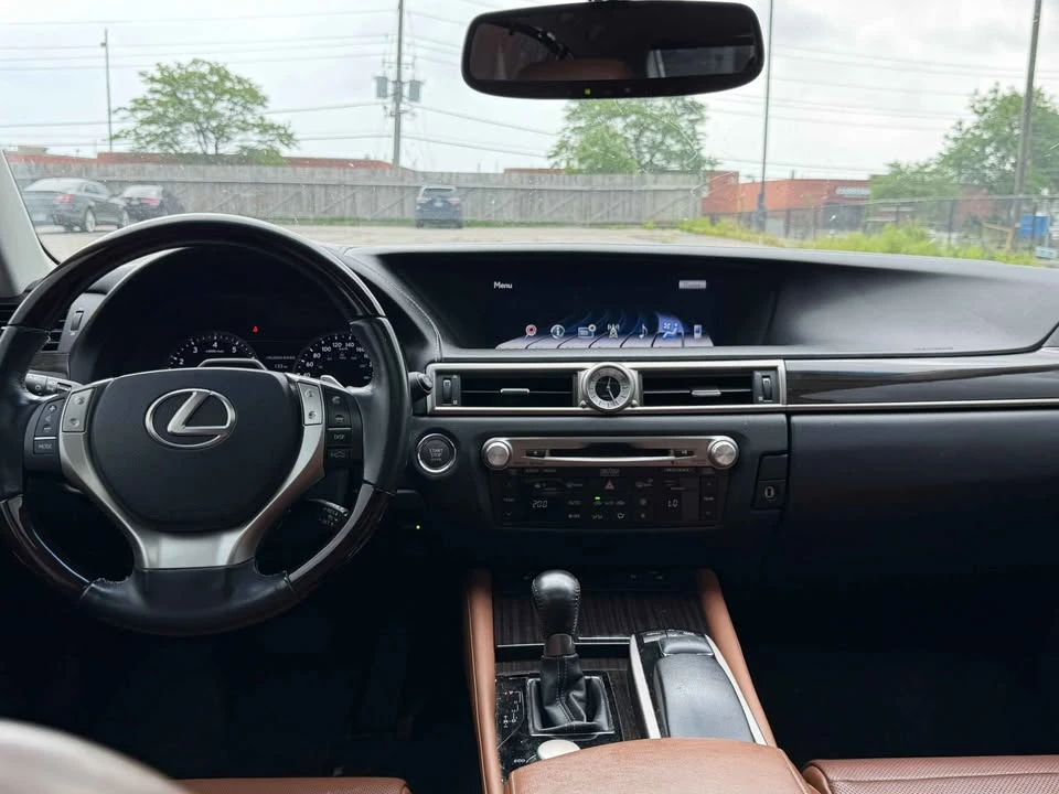 2014 Lexus GS 4th Gen - Image 9 of 20