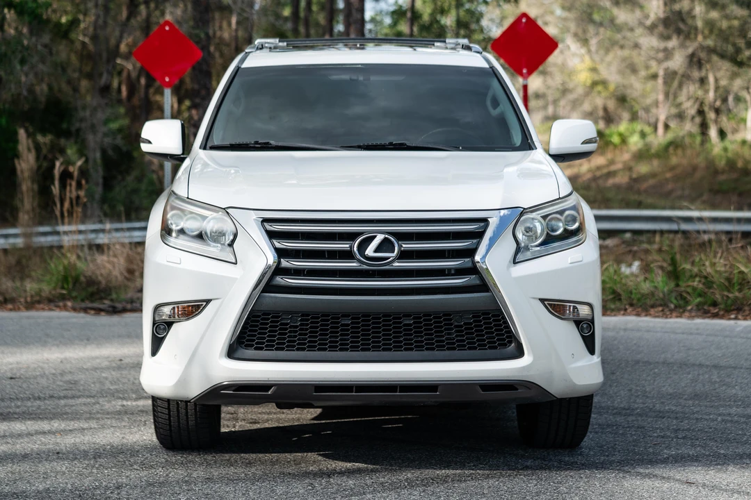 2014 Lexus GX 2nd Gen - Image 2 of 31