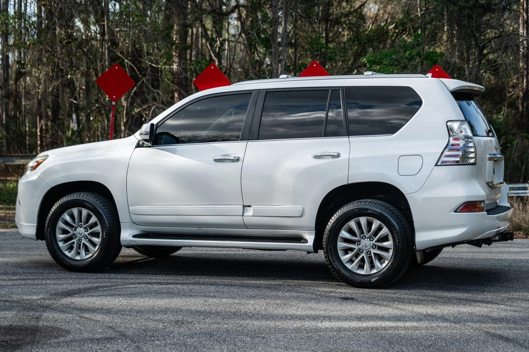 2014 Lexus GX 2nd Gen - Image 12 of 31