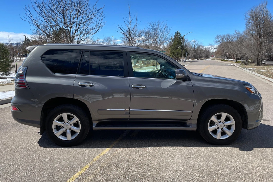 2014 Lexus GX 2nd Gen - Image 3 of 31