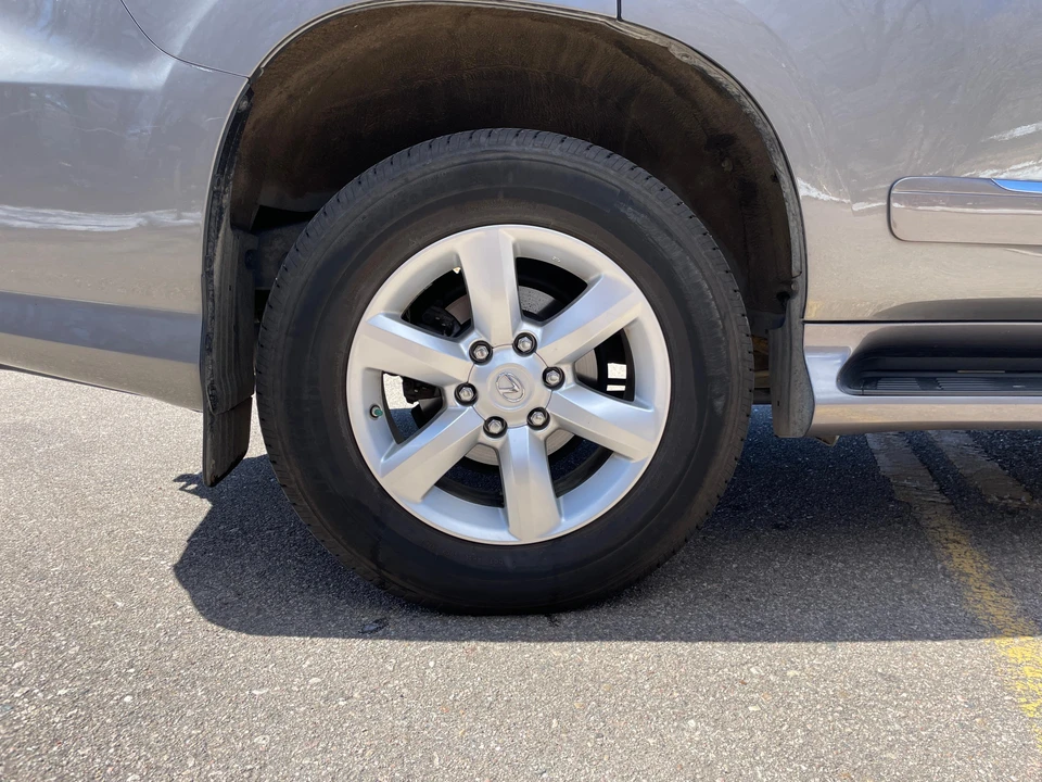 2014 Lexus GX 2nd Gen - Image 26 of 31
