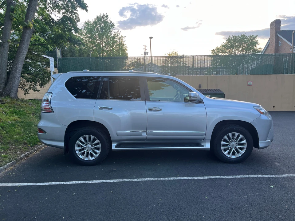 2014 Lexus GX 2nd Gen - Image 6 of 31