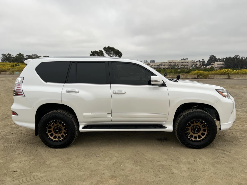 2014 Lexus GX 2nd Gen - Image 14 of 31
