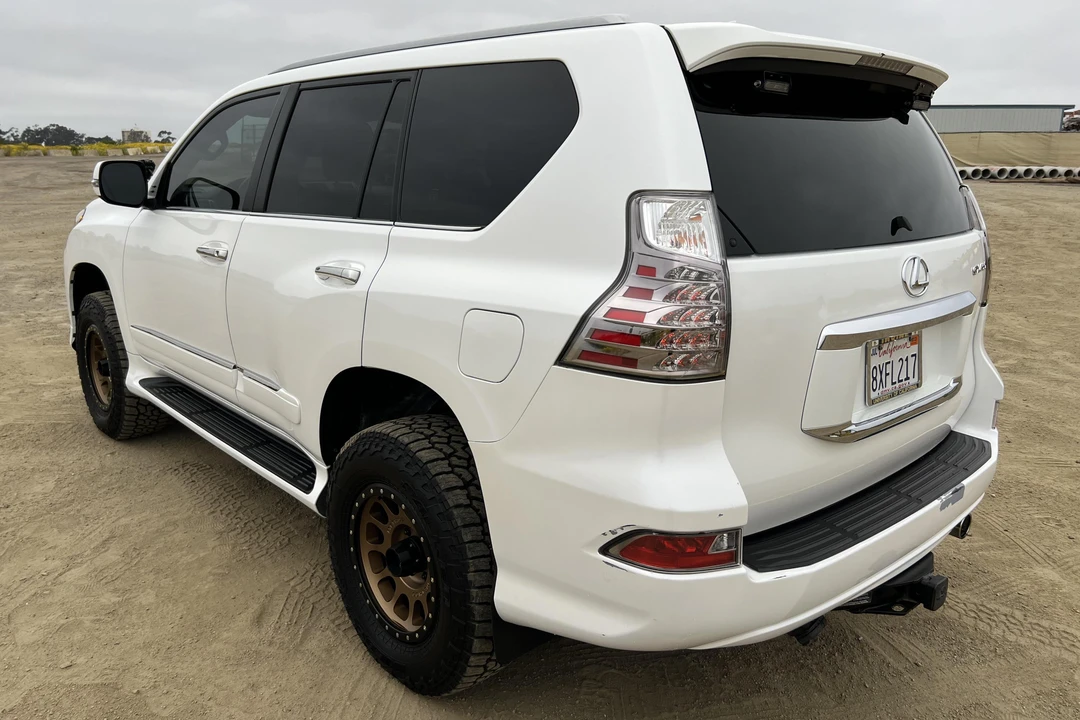 2014 Lexus GX 2nd Gen - Image 4 of 31