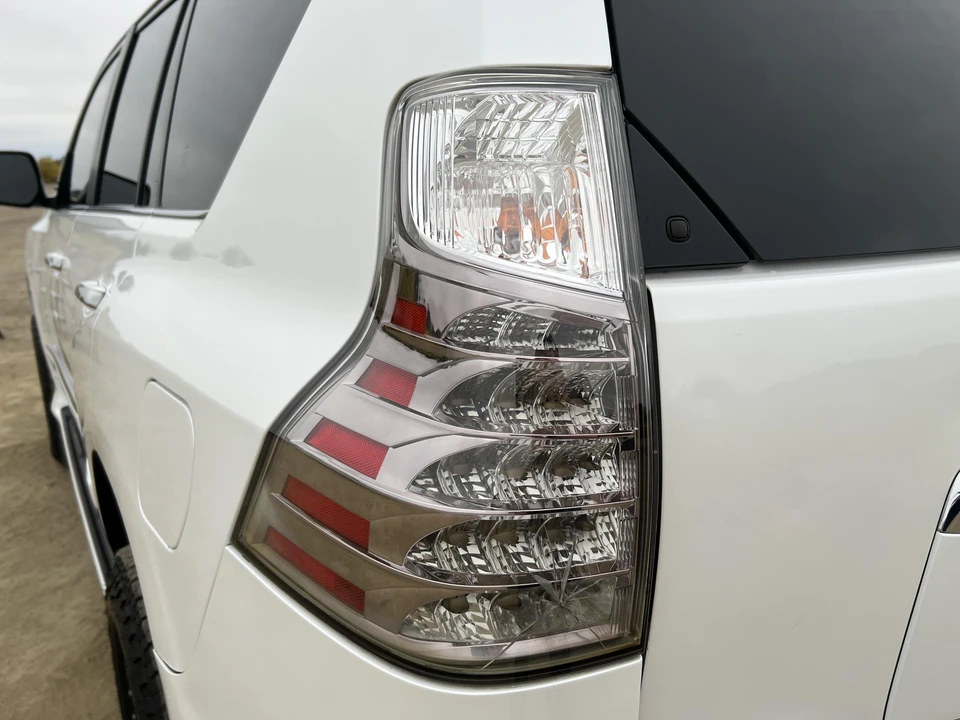 2014 Lexus GX 2nd Gen - Image 27 of 31