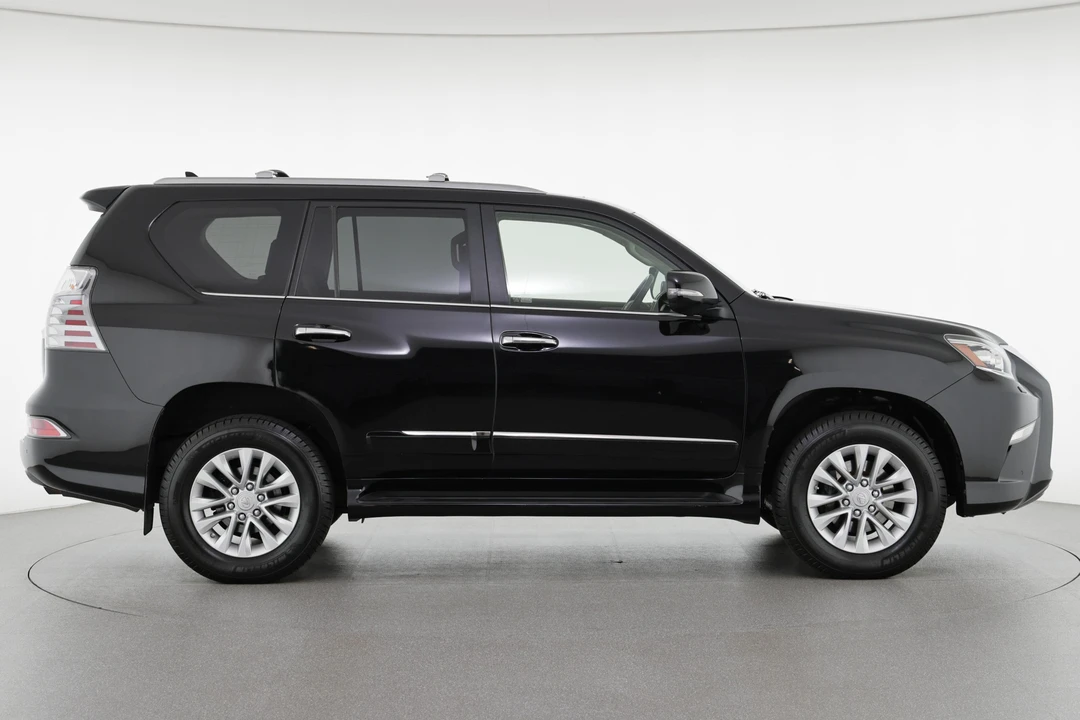 2014 Lexus GX 2nd Gen - Image 3 of 31