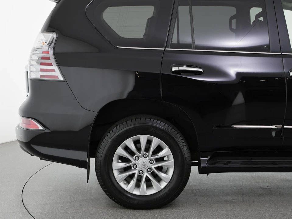 2014 Lexus GX 2nd Gen - Image 24 of 31