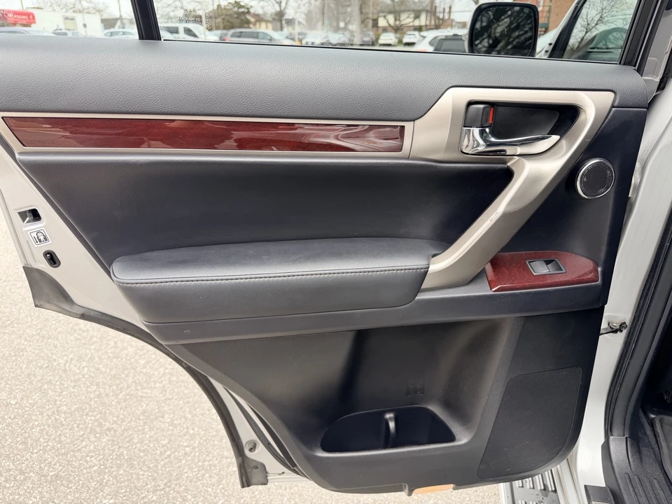 2014 Lexus GX 2nd Gen - Image 29 of 31