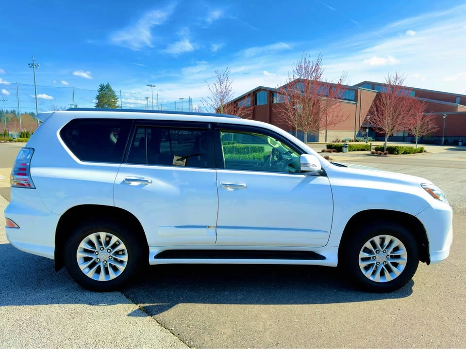 2014 Lexus GX 2nd Gen - Image 4 of 19