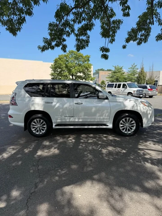 2014 Lexus GX 2nd Gen - Image 2 of 17