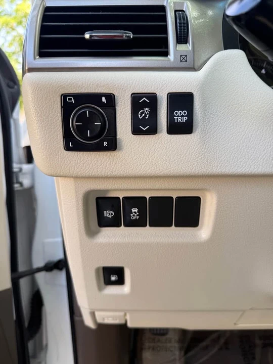 2014 Lexus GX 2nd Gen - Image 13 of 17