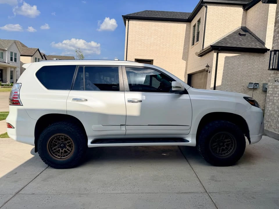 2014 Lexus GX 2nd Gen - Image 3 of 20