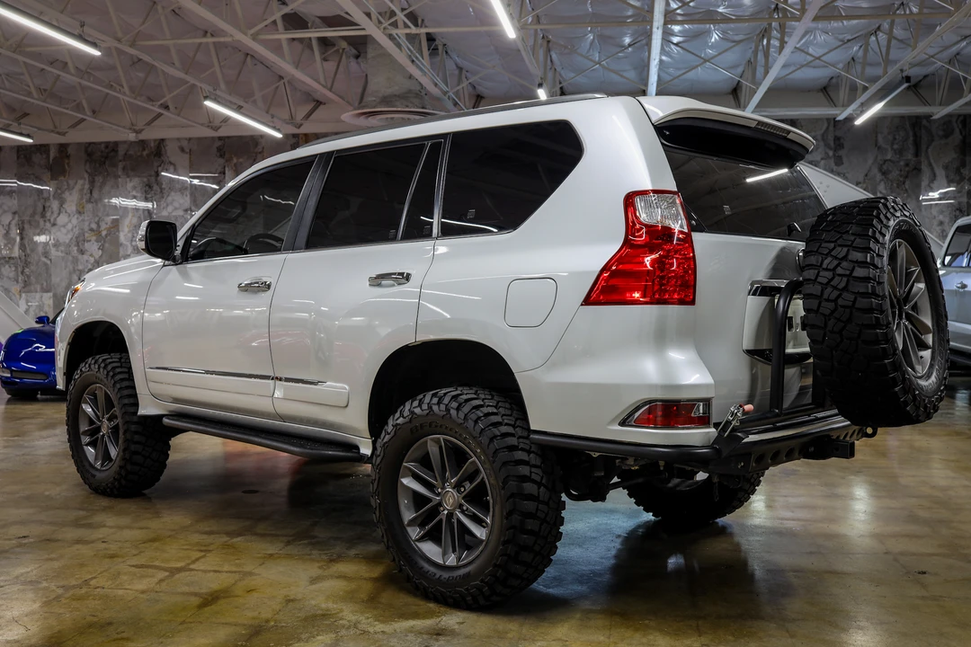 2014 Lexus GX 2nd Gen - Image 28 of 31