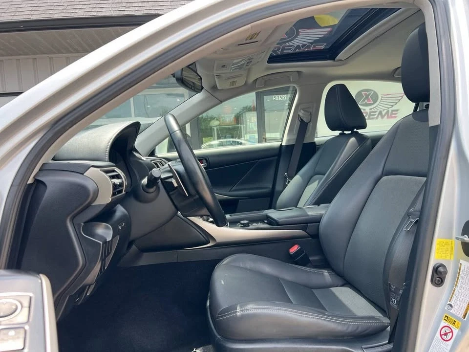 2014 Lexus IS 3rd Gen - Image 17 of 20