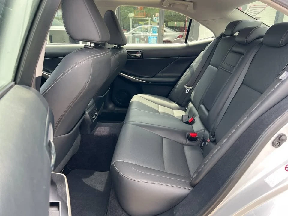 2014 Lexus IS 3rd Gen - Image 15 of 20
