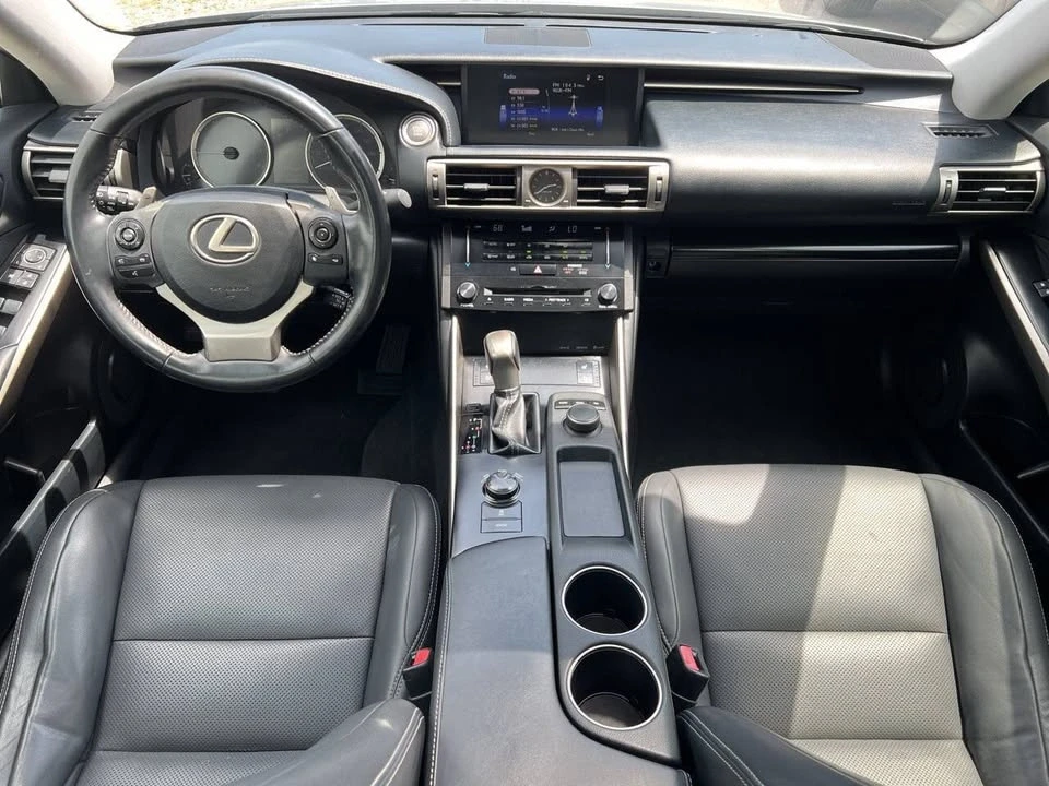 2014 Lexus IS 3rd Gen - Image 16 of 20