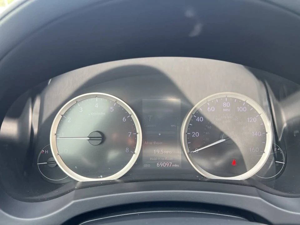 2014 Lexus IS 3rd Gen - Image 18 of 20