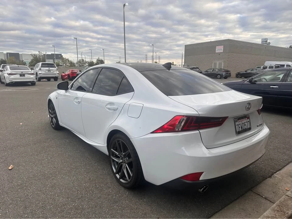 2014 Lexus IS 3rd Gen - Image 5 of 14