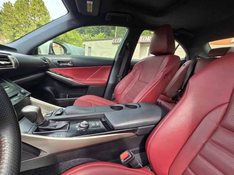 2014 Lexus IS 3rd Gen - Image 16 of 20