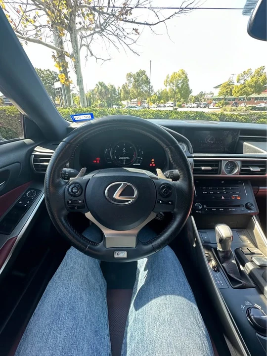 2014 Lexus IS 3rd Gen - Image 6 of 13