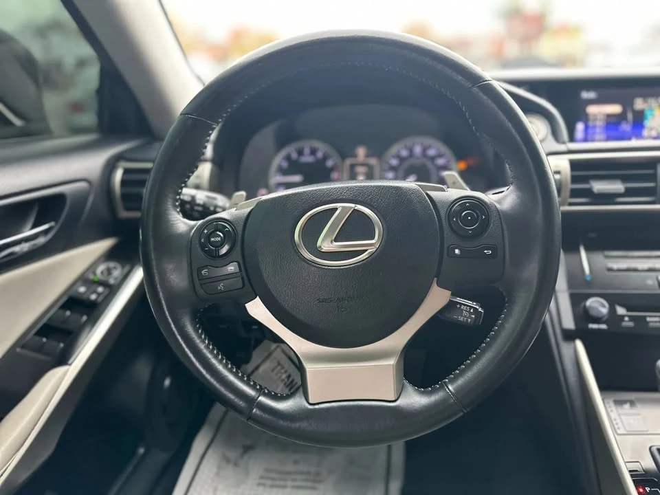2014 Lexus IS 3rd Gen - Image 18 of 20