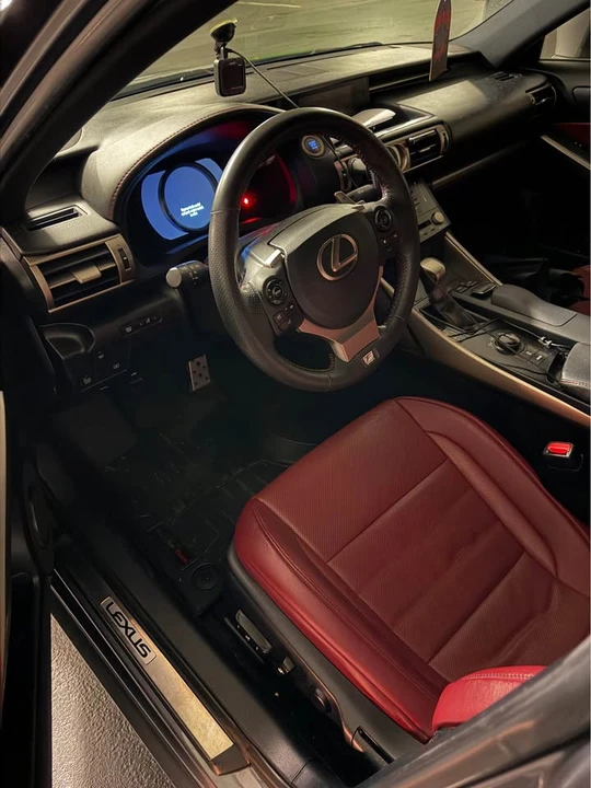 2014 Lexus IS 3rd Gen - Image 5 of 9