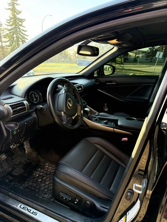 2014 Lexus IS 3rd Gen - Image 12 of 17