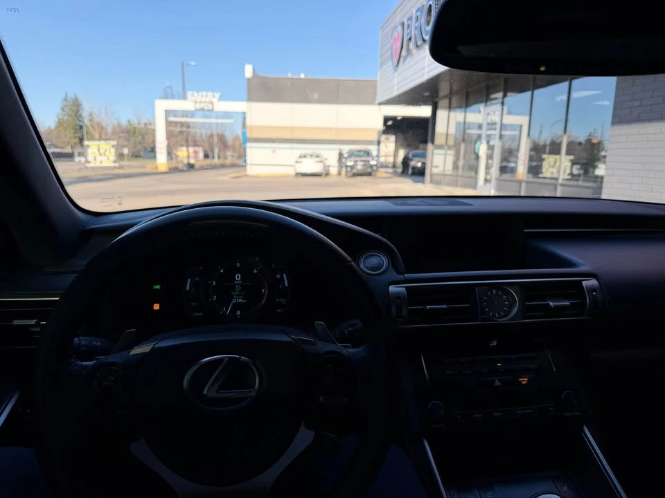 2014 Lexus IS 3rd Gen - Image 16 of 17