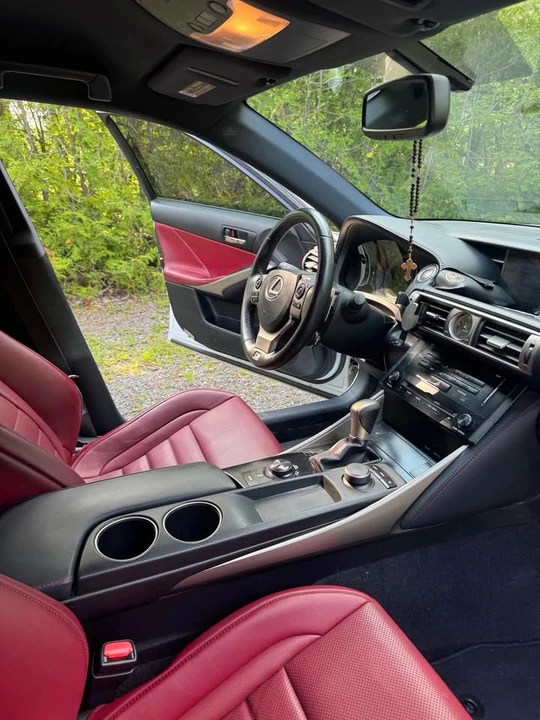 2014 Lexus IS 3rd Gen - Image 6 of 9