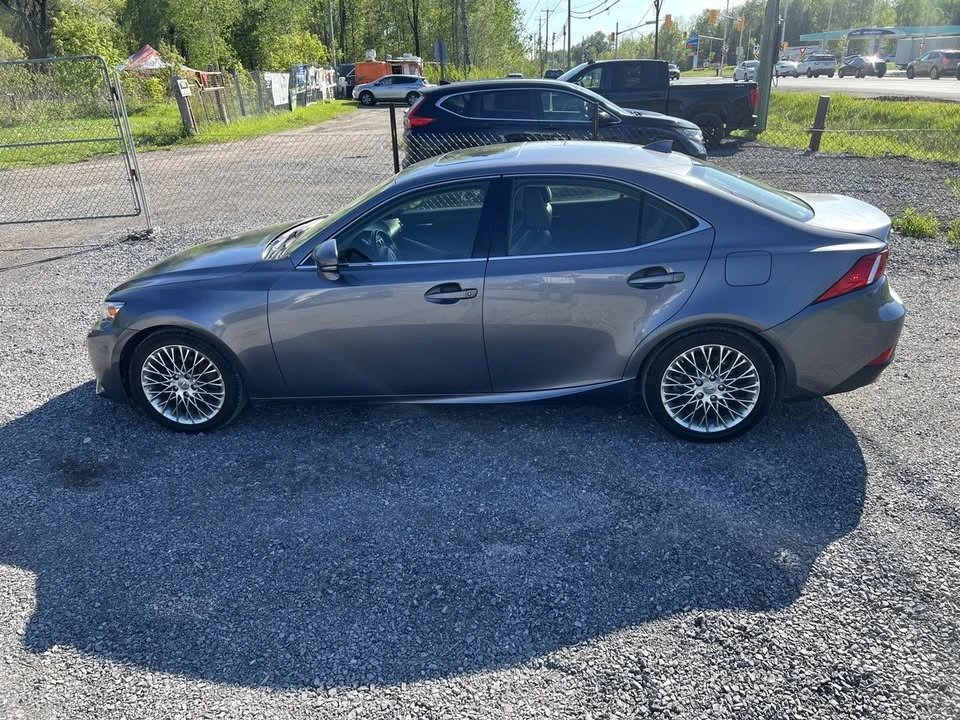 2014 Lexus IS - Image 7 of 18