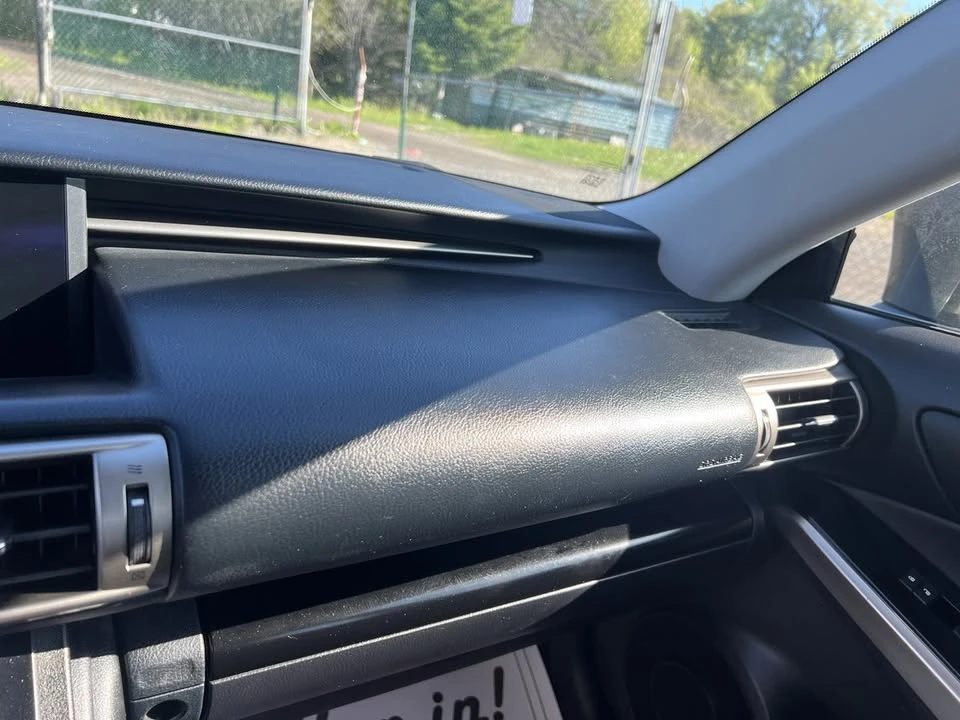 2014 Lexus IS - Image 13 of 18