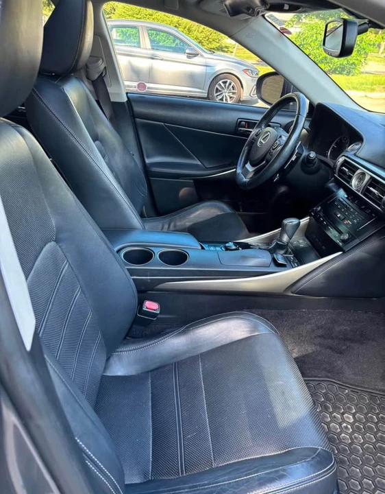 2014 Lexus IS 3rd Gen - Image 8 of 10