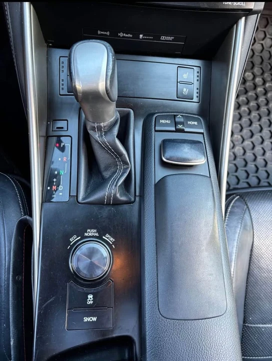 2014 Lexus IS 3rd Gen - Image 6 of 10