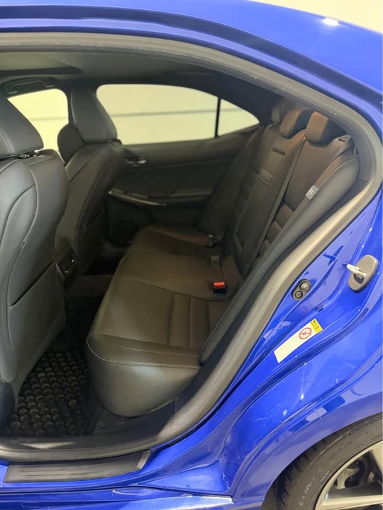 2014 Lexus IS 3rd Gen - Image 17 of 20