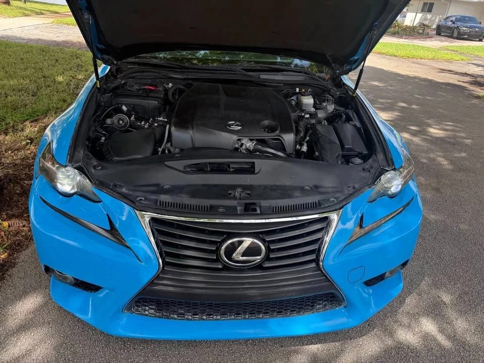 2014 Lexus IS 3rd Gen - Image 18 of 20