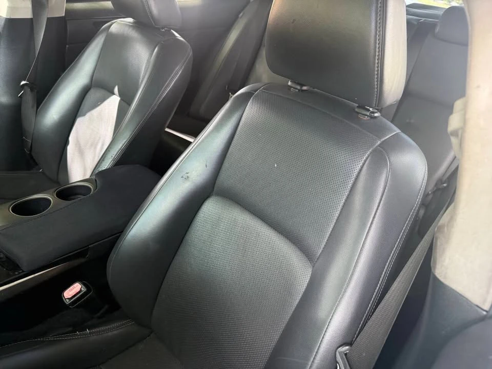 2014 Lexus IS 3rd Gen - Image 17 of 20