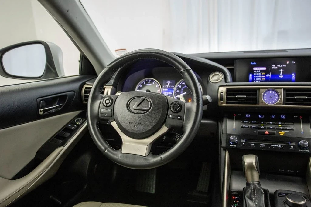 2014 Lexus IS 3rd Gen - Image 4 of 12