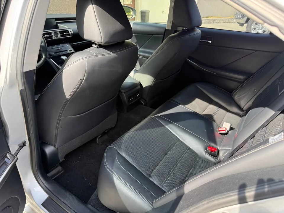 2014 Lexus IS 3rd Gen - Image 4 of 5