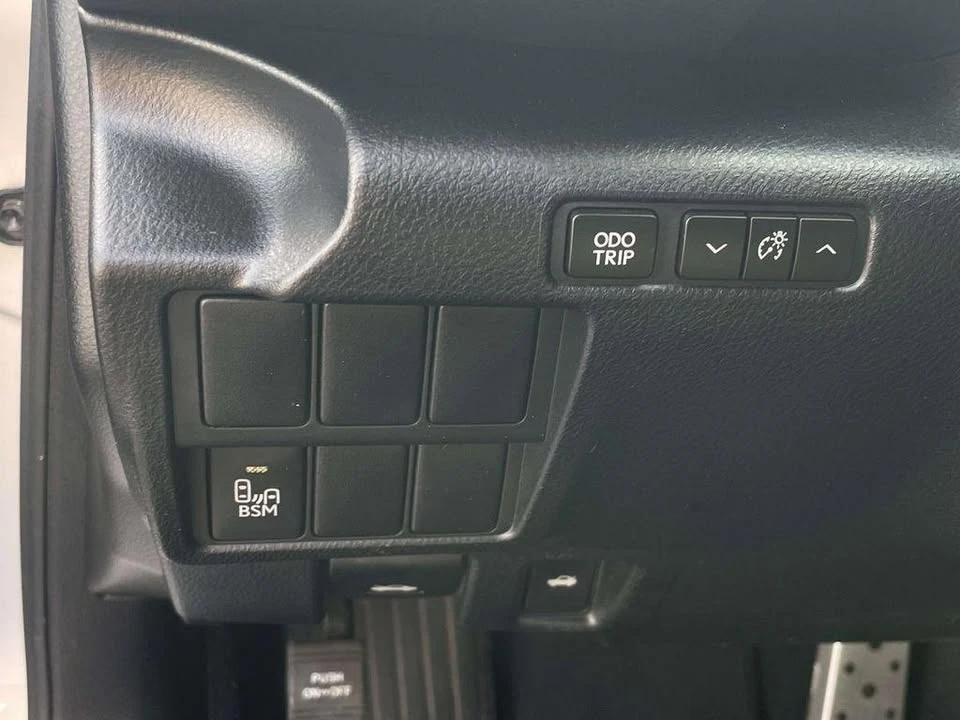 2014 Lexus IS 3rd Gen - Image 19 of 20