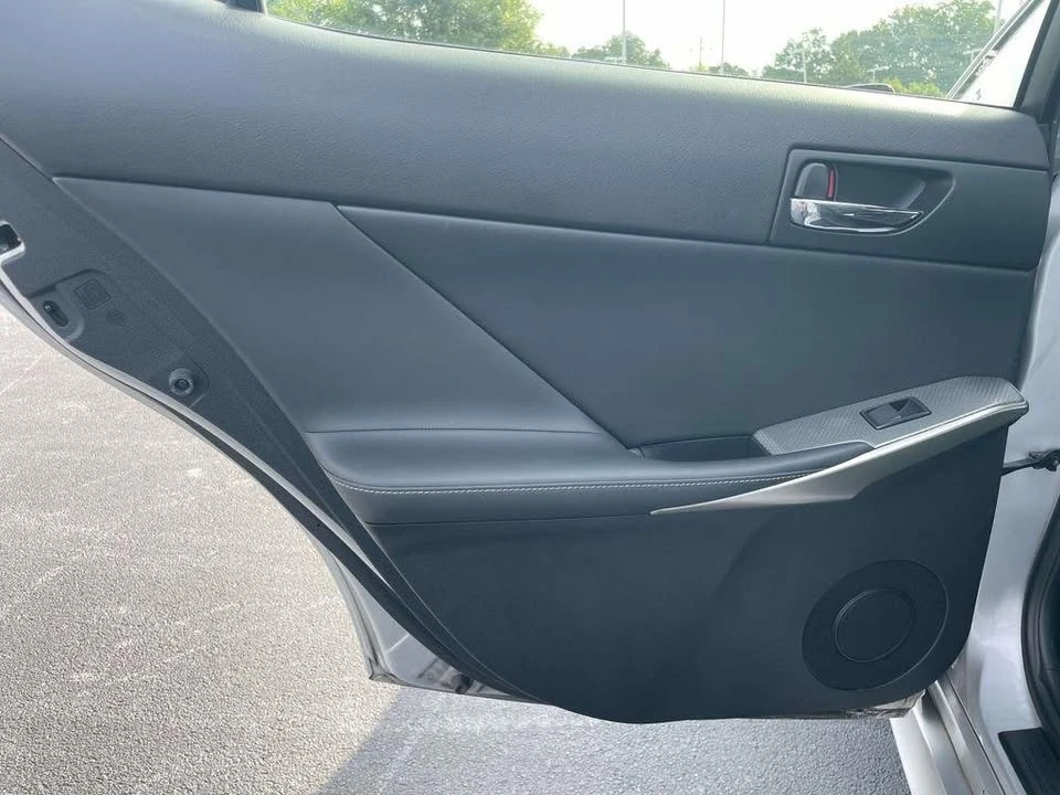 2014 Lexus IS 3rd Gen - Image 12 of 20