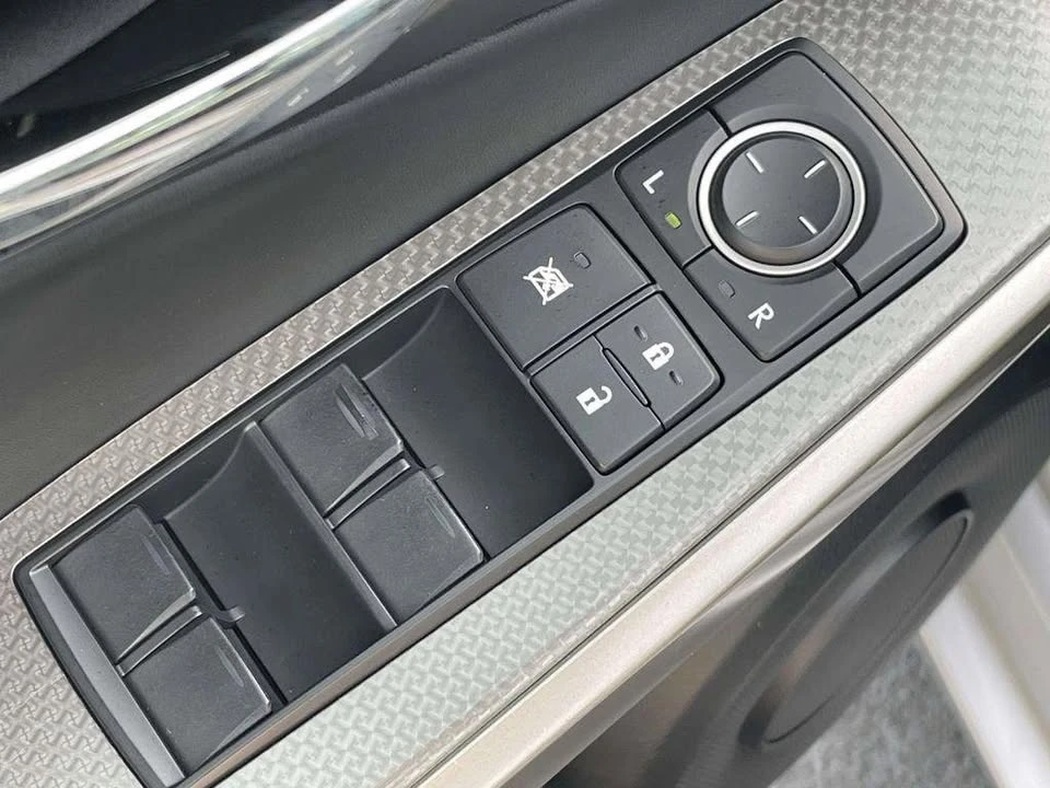 2014 Lexus IS 3rd Gen - Image 16 of 20
