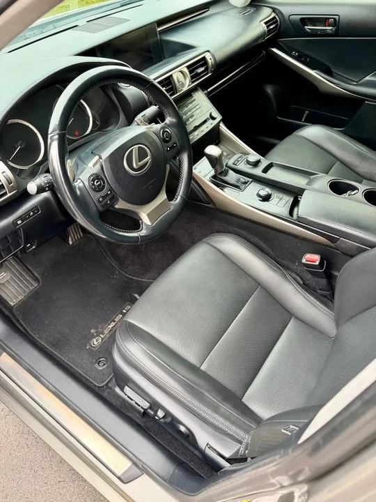 2014 Lexus IS 3rd Gen - Image 11 of 14