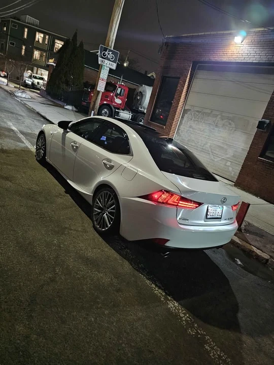 2014 Lexus IS 3rd Gen - Image 4 of 20