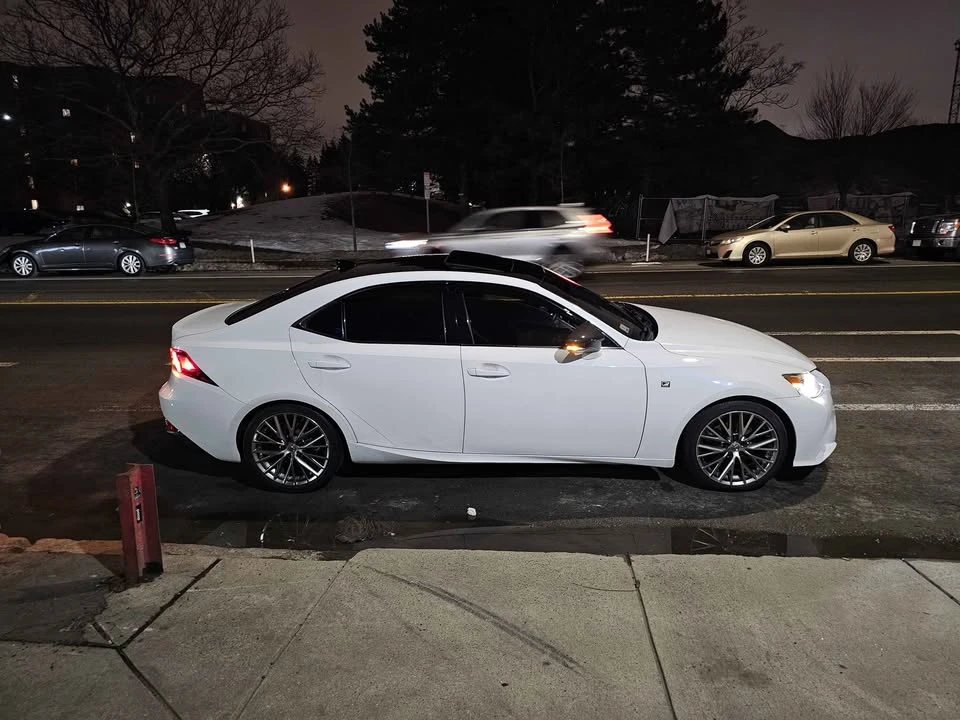 2014 Lexus IS 3rd Gen - Image 9 of 20