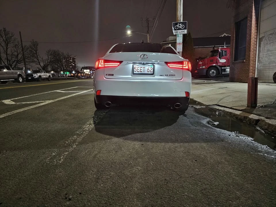 2014 Lexus IS 3rd Gen - Image 12 of 20