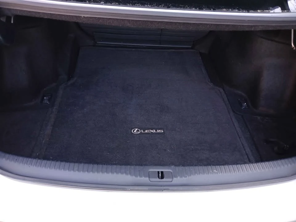 2014 Lexus IS 3rd Gen - Image 5 of 15